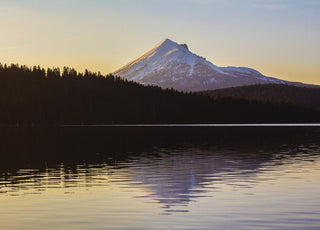 Klamath Lake with Mount McLoughlin in the background.